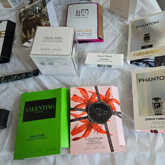 Neiman's Premiere Client VIP Handbag Traincase w/ Hermes Armani NARS +more - Picture 4 of 9